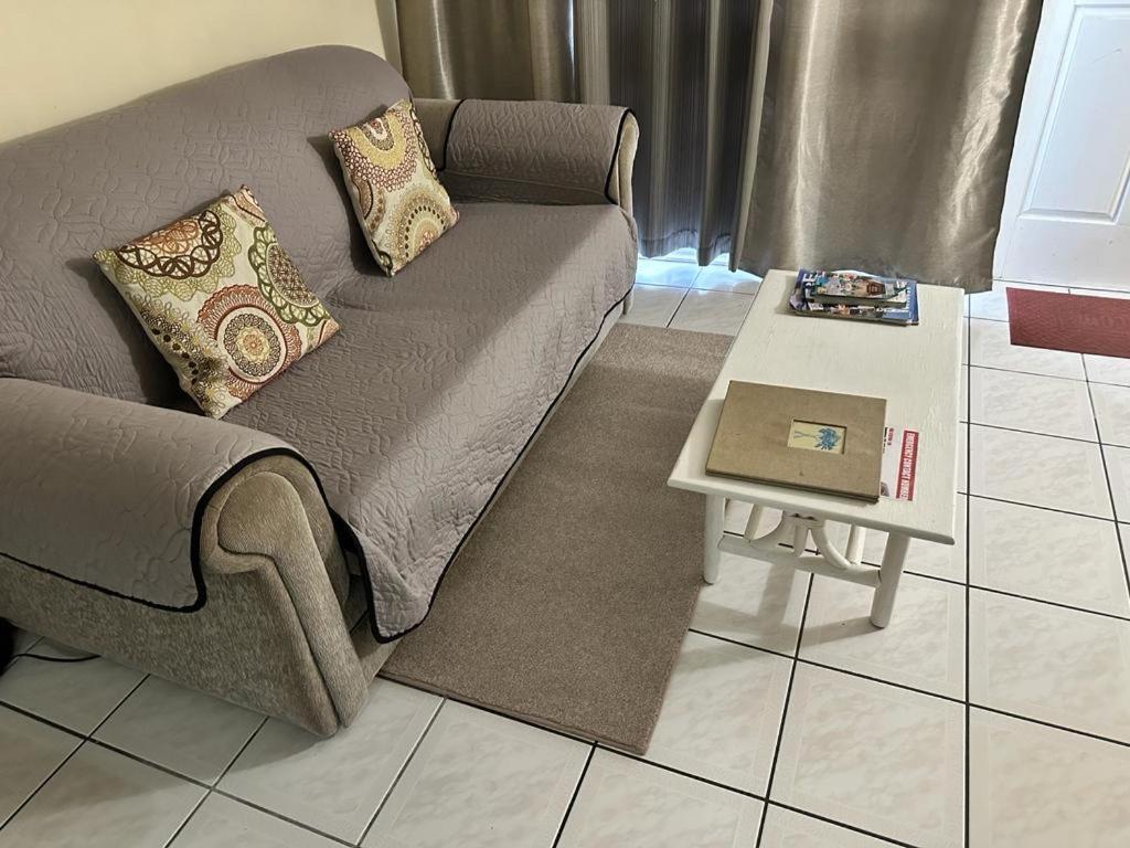 Beryls At Seawind On The Bay , Montego Bay , Jamaica Apartment Luaran gambar